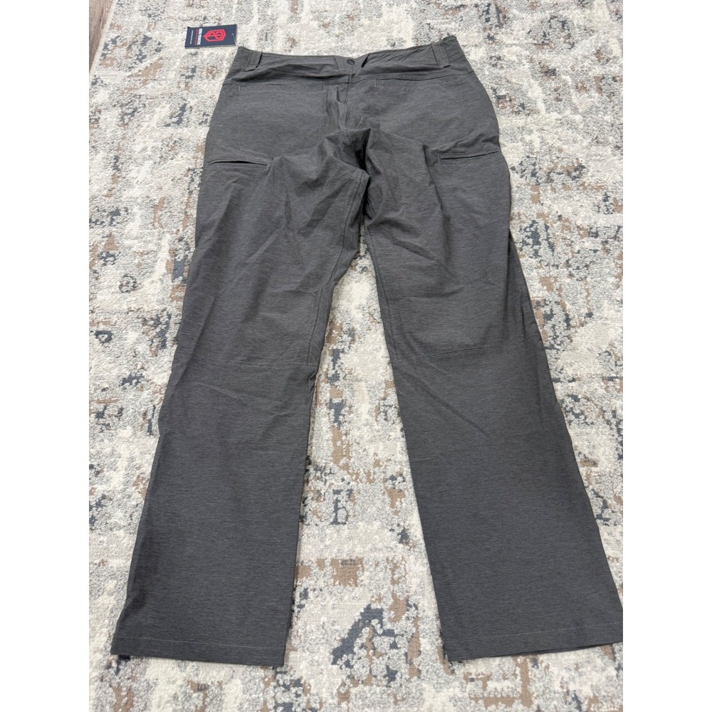 Born Primitive Traverse Pant Falcon Grey Mens 32x30 Technical Hiking Stretch New - Picture 8 of 11